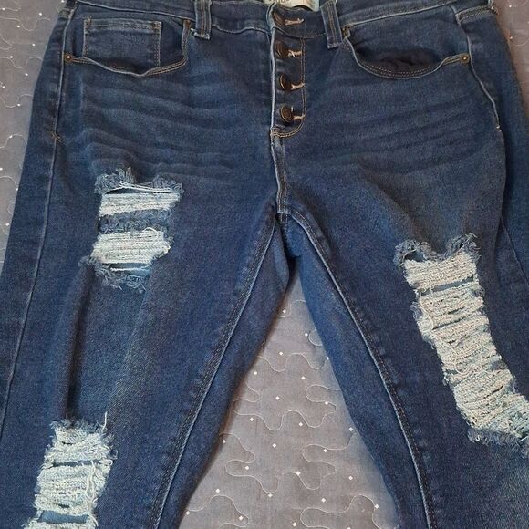 Mudd Mid Rise Button fly Distressed Vintage Skinny Jeans size 15 - Picture 2 of 6